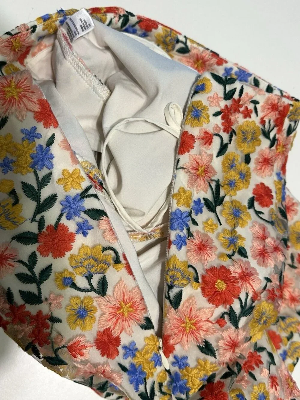 Antonio Melani  Woman Sz 4 Dress Pants Nellya Floral Embroidered Wide Leg Boho